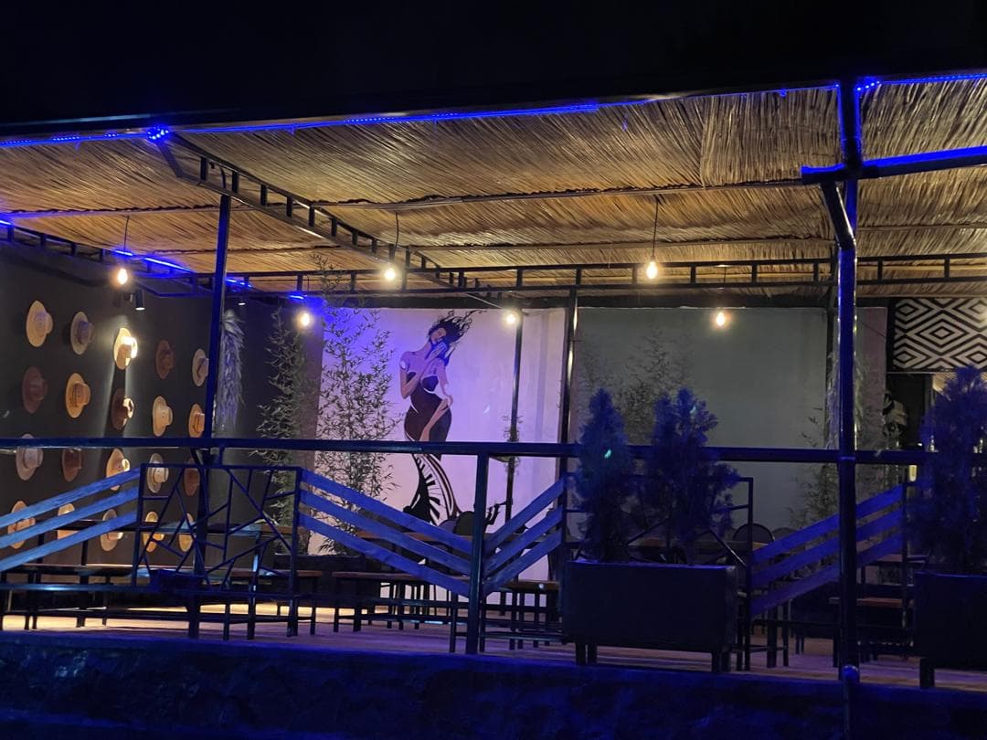 Bites & Brews - restaurants in Kigali